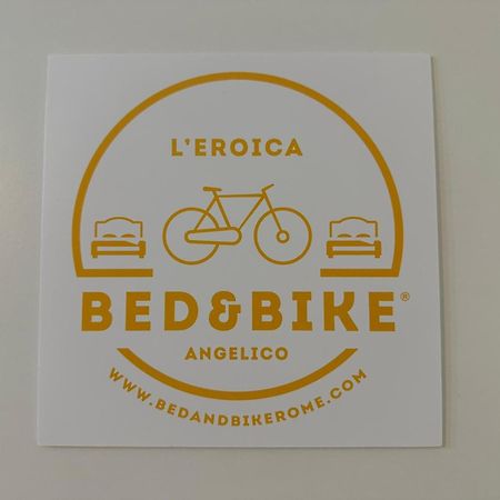 Hotel Bed&Bikerome Angelico Esterno foto